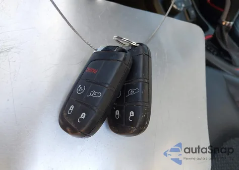 2018 Jeep Compass Trailhawk 4X4 из США, поврежденный, VIN 3C4NJDDB3JT356310